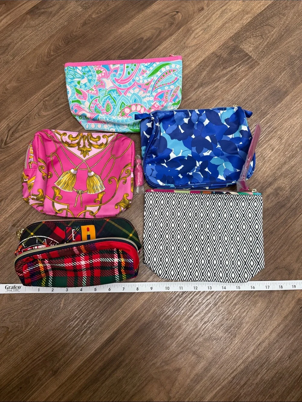 Estee Lauder Makeup Pouches set of 5 - NWOT
